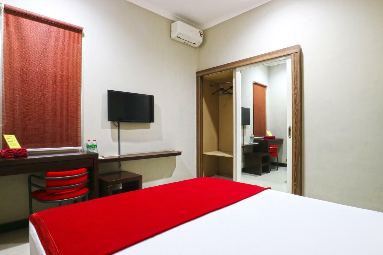 Chiaro Hotel Syariah Sidoarjo Esterno foto